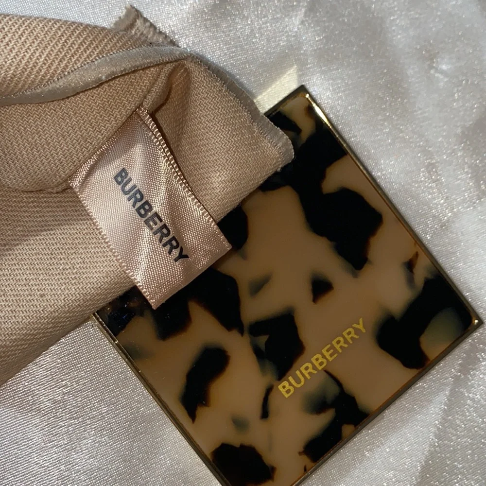 BURBERRY NEW/Sealed🔥”EXOTIC” LOGO Compact mirror with Dust Bag!🔥Brass & Epoxy!🎁 - Picture 6 of 7